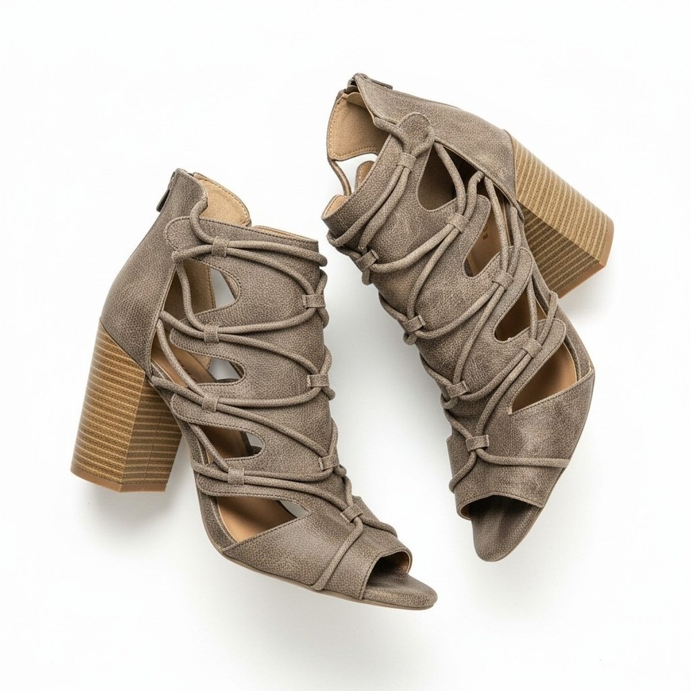 Qupid Taupe Strappy Cage Block Heel Peep Toe Sandals 8 Boho Gladiator Booties
